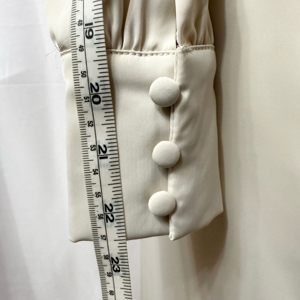 Elegant Cream Maxi Dress - Picture 6 of 6